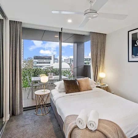 Hearty Milton Apartments Brisbane Exterior photo